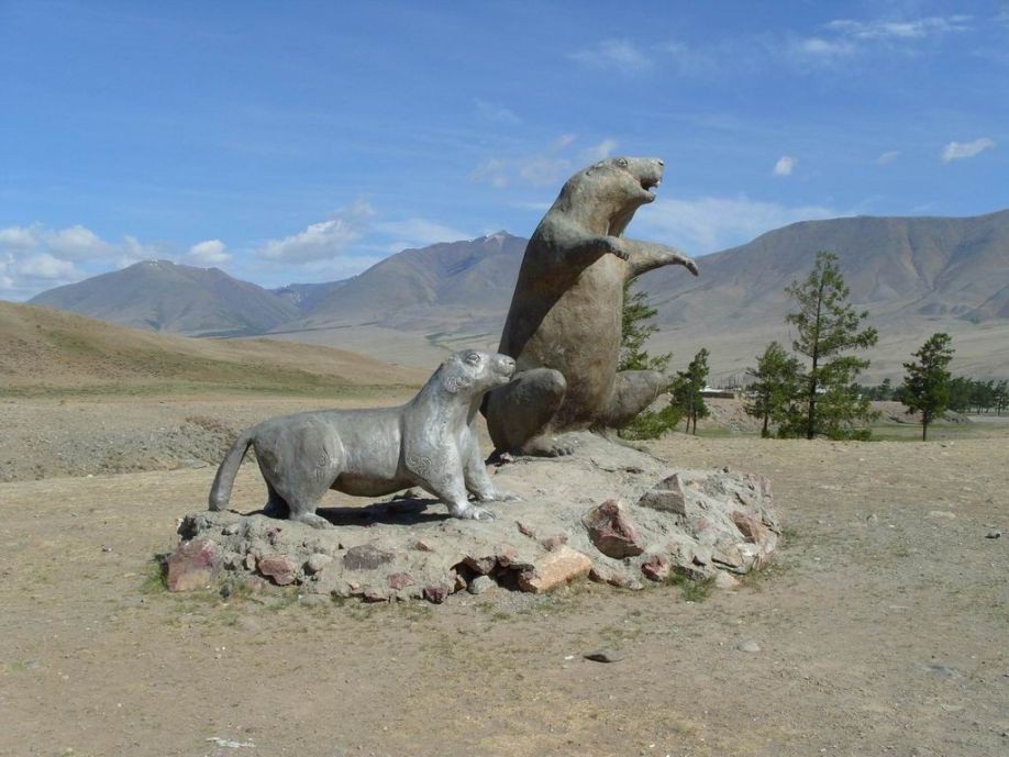 Зачем в Сибири ставят памятники суркам?