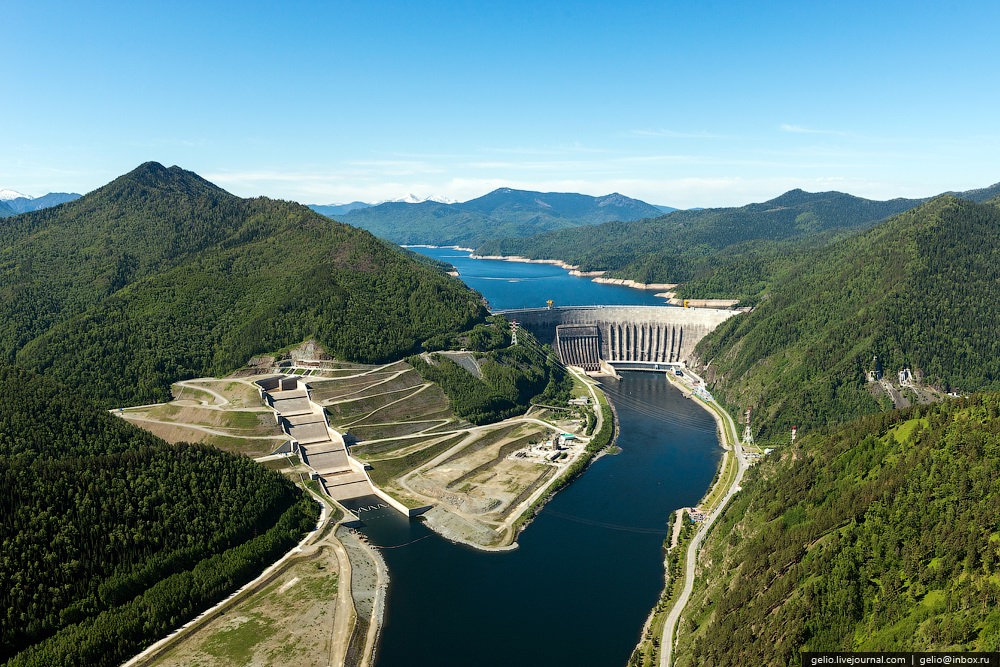 Мощнейшая гидроэлектростанция России  – Саяно-Шушенская ГЭС