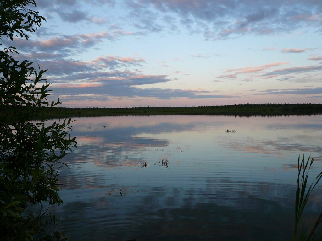 Озеро данилова омская область. Озеро шайтан пять озер. Окунево Омская область пять озер. Шайтан озеро Окунево. Озёра Омской области 5 озёр.